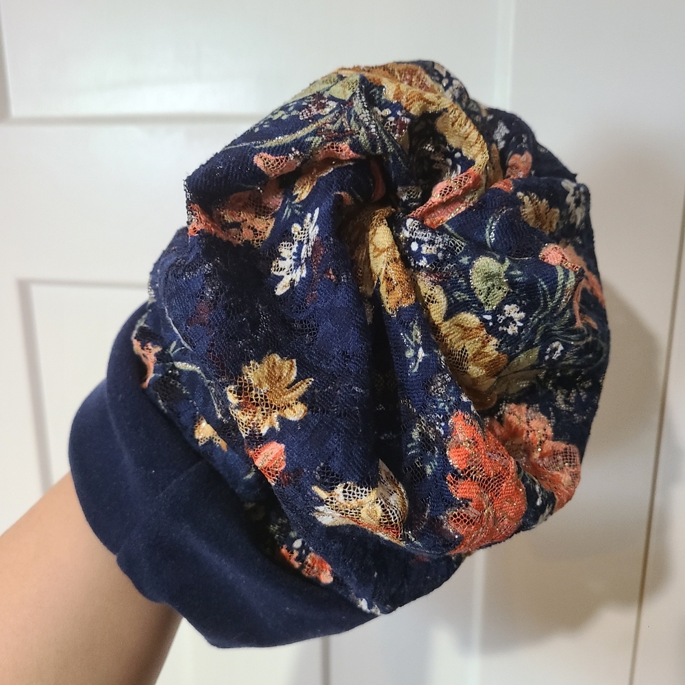 Blue Velvet & Lace Hat - Picture 4 of 8